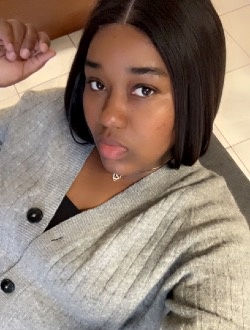 Elfried's profile, a single 28-year-old a woman in Liège