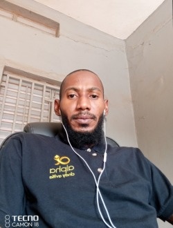 Moh's profile, a single 37-year-old a man in Sikasso