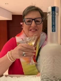 Danielle's profile, a single 68-year-old a woman in Gatineau