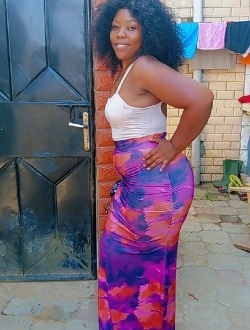 Diamant's profile, a single 28-year-old a woman in Douala
