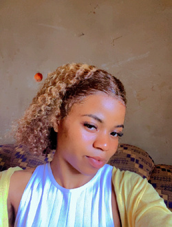 Marie France's profile, a single 19-year-old a woman in Yaoundé