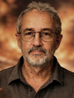 Pierre's profile, a single 67-year-old a man in Grimaud