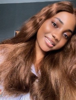 Lourna Gaëlle's profile, a single 25-year-old a woman in Yaoundé