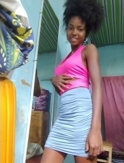 Dorah's profile, a single 25-year-old a woman in Alarobia-Antanamalaza