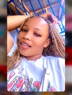 Flora's profile, a single 33-year-old a woman in Abakro