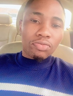 Guillaume Ivan's profile, a single 29-year-old a man in Douala