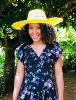 Edwina's profile, a single 32-year-old a woman in 1ER Arrondissement