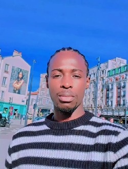Jean Yves's profile, a single 31-year-old a man in Paris