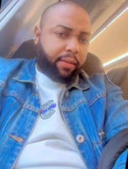 Casimir's profile, a single 33-year-old a man in Ans