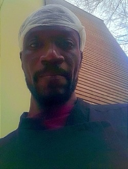 Kassim's profile, a single 38-year-old a man in Paris