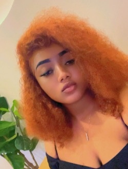 Esther's profile, a single 25-year-old a woman in Abidjan