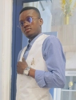 Houston's profile, a single 25-year-old a man in 'Aïn Mouka