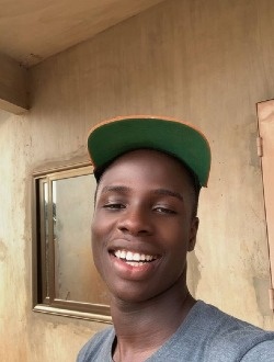 LoÏs's profile, a single 23-year-old a man in Cotonou