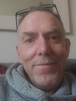 Pierre Cyr's profile, a single 58-year-old a man in Québec