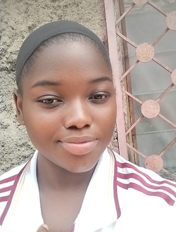 Nicole's profile, a single 23-year-old a woman in Douala