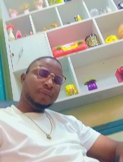 Mikael's profile, a single 30-year-old a man in Cotonou