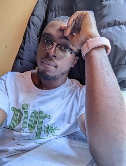 Joel's profile, a single 28-year-old a man in Etoug