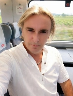 profile picture 0