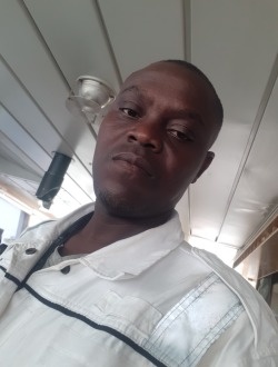 Ulrich's profile, a single 37-year-old a man in Cotonou