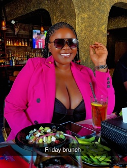 Linda's profile, a single 29-year-old a woman in Muharraq