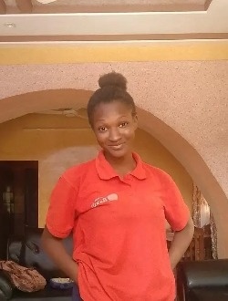 Dorine's profile, a single 19-year-old a woman in 1200 Logements