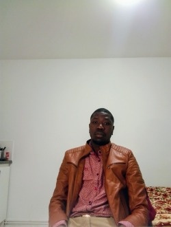 Amadou's profile, a single 28-year-old a man in Pessac