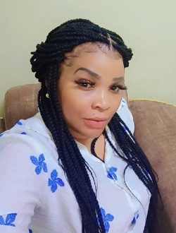 Ange's profile, a single 33-year-old a woman in Abang