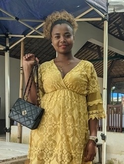 Francia's profile, a single 26-year-old a woman in Maroantsetra