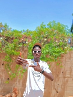Chérif's profile, a single 21-year-old a man in N'Djamena
