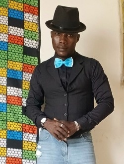 Ange's profile, a single 36-year-old a man in Abidjan