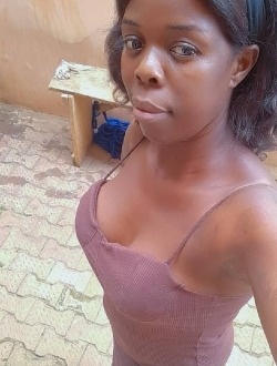 Bubrurry London's profile, a single 33-year-old a woman in Yaoundé