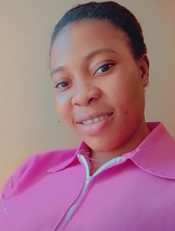 Estelle's profile, a single 24-year-old a woman in Avignon