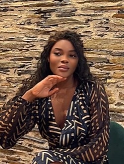 Francia's profile, a single 32-year-old a woman in Angers