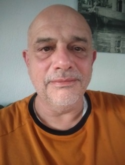 Gilles's profile, a single 54-year-old a man in Perpignan