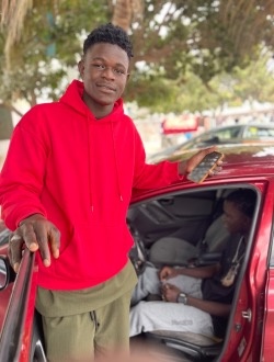 Cheikh's profile, a single 24-year-old a man in Dakar