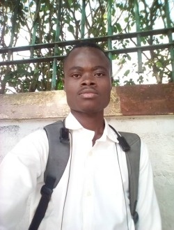 Serge Moïse's profile, a single 23-year-old a man in Sinfra