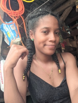 Osenie's profile, a single 23-year-old a woman in 1ER Arrondissement