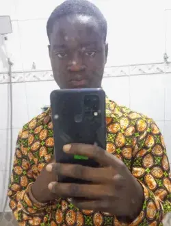 Marfo's profile, a single 18-year-old a man in Kumawu