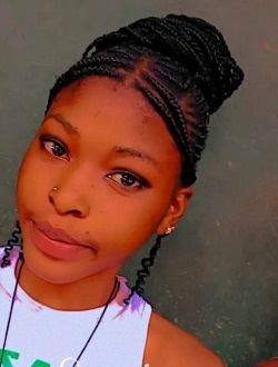 Diana Mallaga's profile, a single 35-year-old a man in St. Joseph