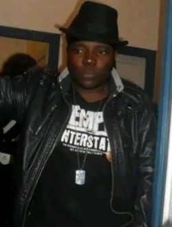 Marcel's profile, a single 34-year-old a man in Douala
