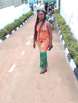 Blessing's profile, a single 27-year-old a woman in Yaoundé