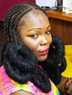 Elodie's profile, a single 34-year-old a woman in Yaoundé