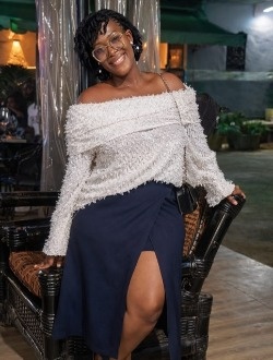 Alixa's profile, a single 22-year-old a woman in Yaoundé