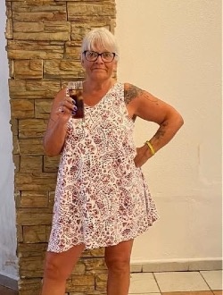 Martine's profile, a single 64-year-old a woman in Sherbrooke