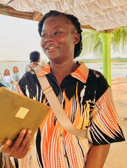 Élodie's profile, a single 33-year-old a woman in Abata