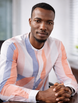 Launy's profile, a single 33-year-old a man in Aach