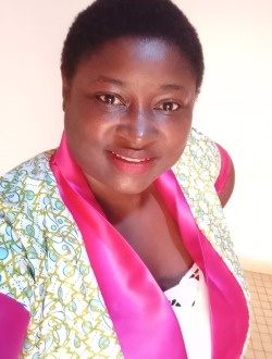 Suzanne's profile, a single 38-year-old a woman in Douala