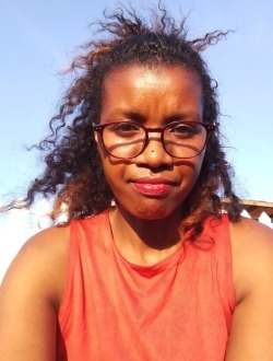 Michelah Rose's profile, a single 28-year-old a woman in 1ER Arrondissement