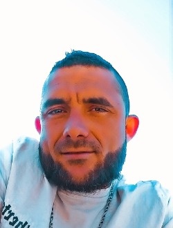 Dylan's profile, a single 31-year-old a man in Valserhône