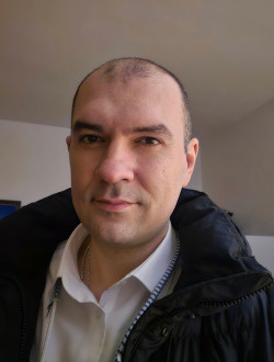 Radu's profile, a single 40-year-old a man in Ixelles